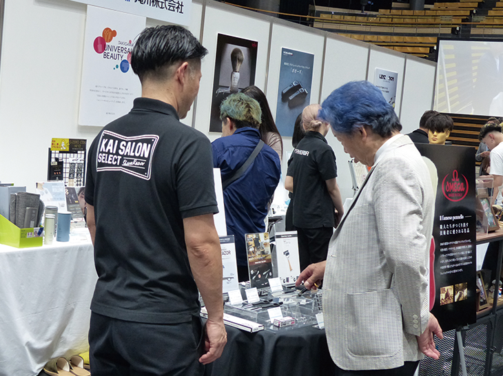 会場出展者ブース