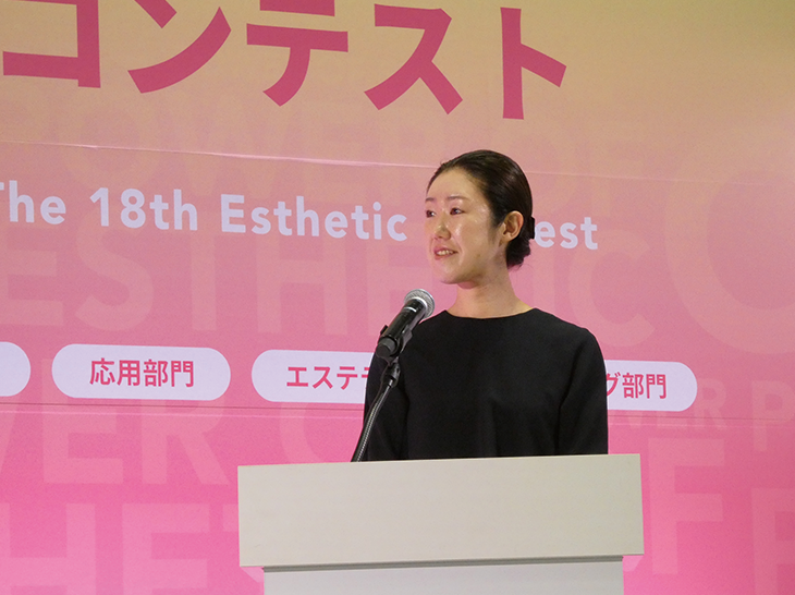 ソシオエステティシャン宮崎いづみ氏 ステージの様子