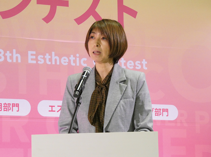 ソシオエステティシャン小池千絵氏 ステージの様子