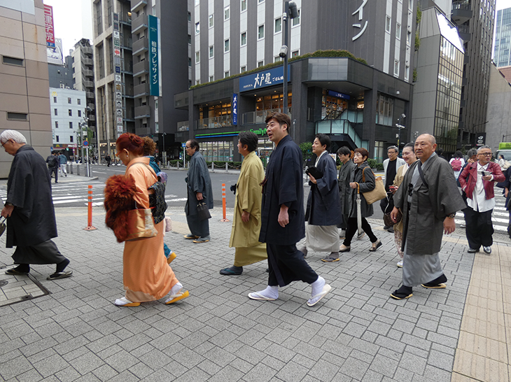 銀座散策の様子