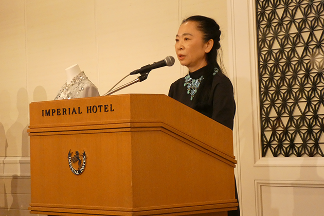 （株）ユミカツラインターナショナル クリエイティブプランナー藤原綾子氏 挨拶